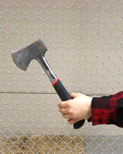 How to throw an axe part 1: Grip the axe